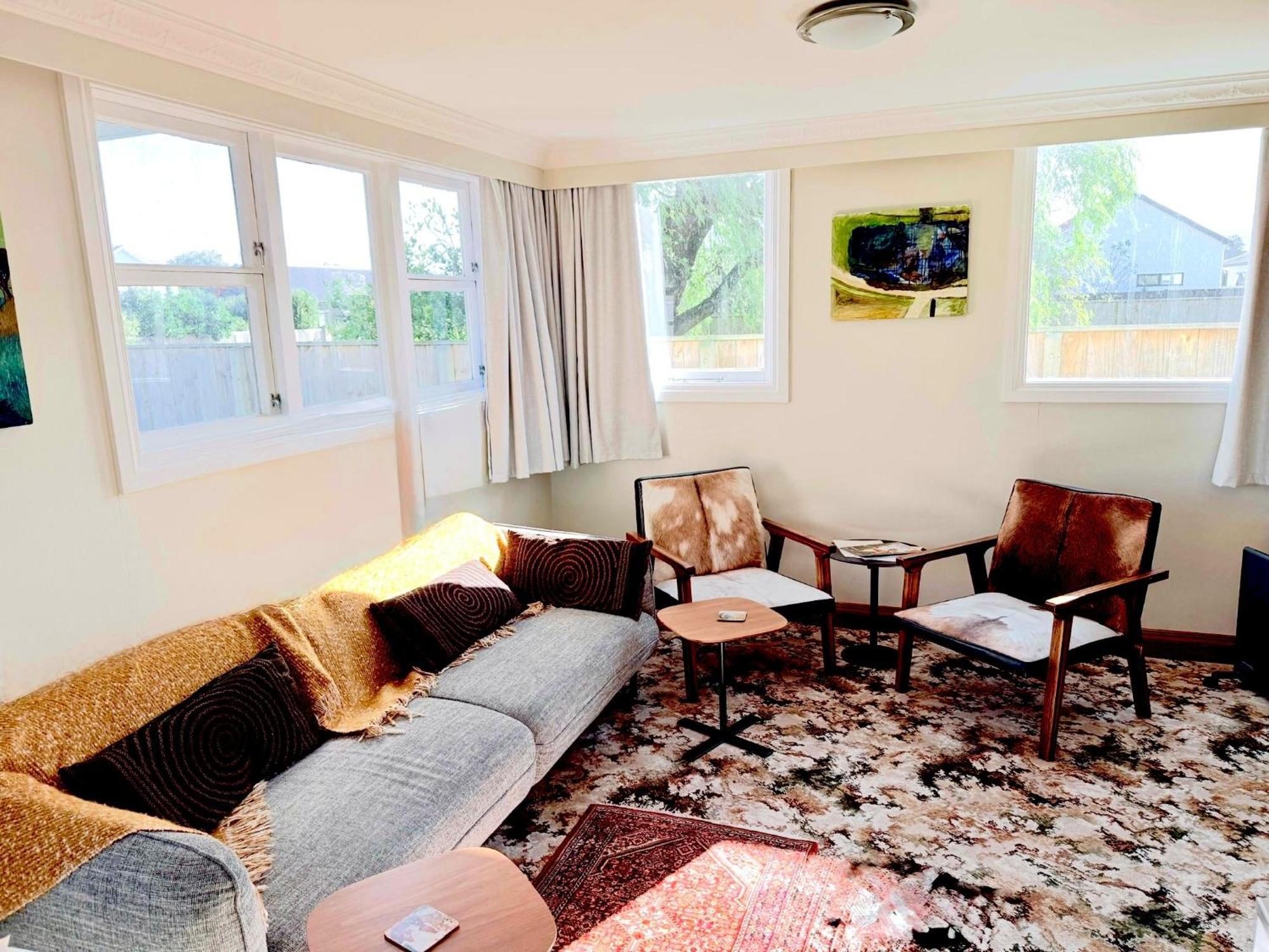 Farley Avenue Turret & Lounge Apartment Greytown Exterior photo